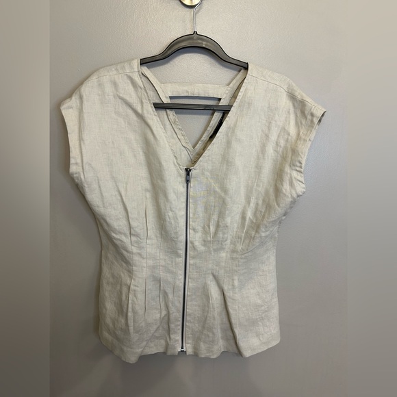 Grace Elements Tops - NWT Grace Elements 100% linen taupe top with cutout in back size 8